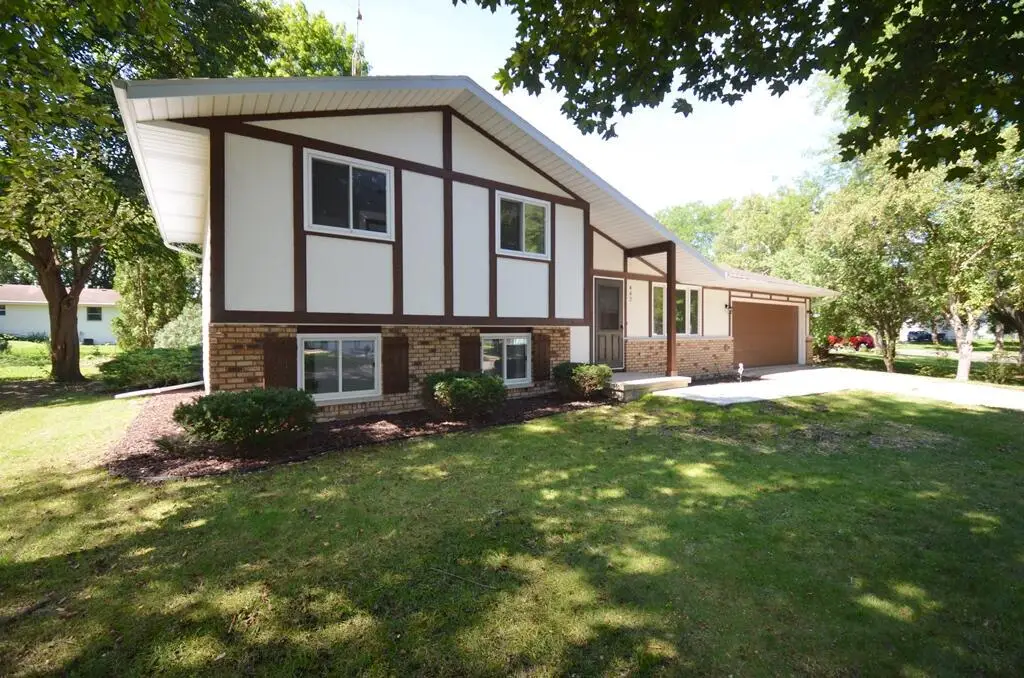 442 S Buckingham BOULEVARD, Whitewater, WI 53190 - #1