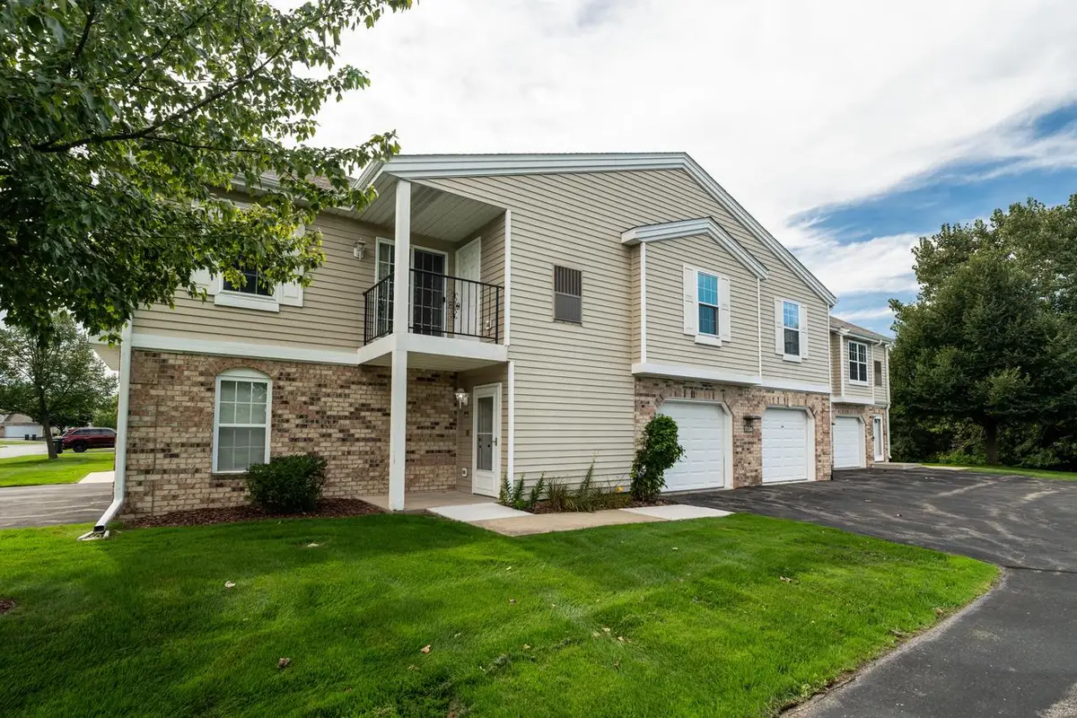 1156 N Sunnyslope DRIVE #206, Mount Pleasant, WI 53406 - #1