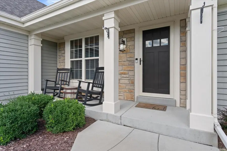 N173W19972 Creekside DRIVE, Jackson, WI 53037 - #3