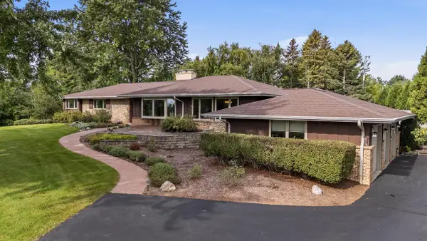 1123 Lake Shore ROAD, Grafton, WI 53024