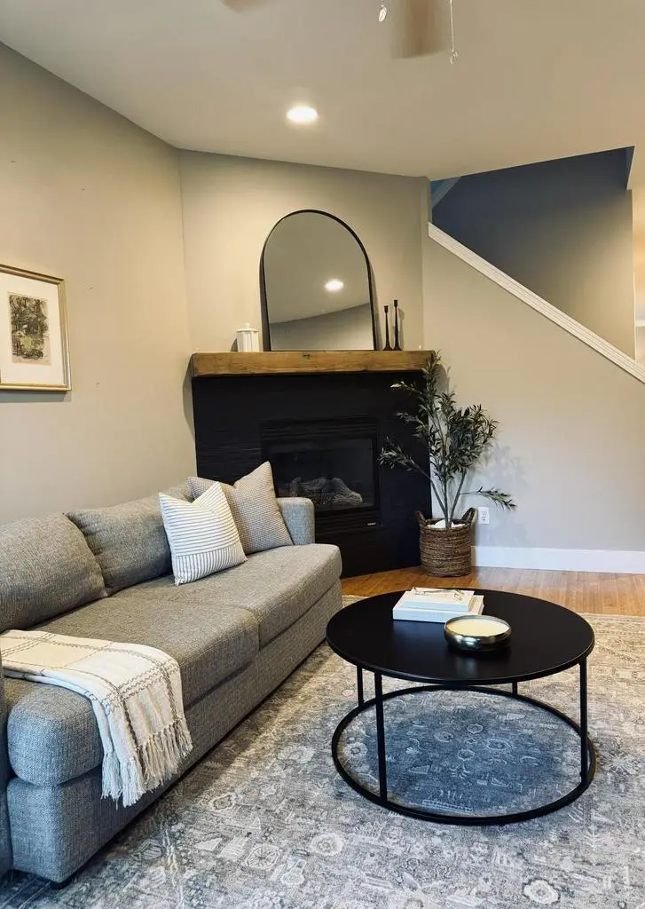 1212 E Russell AVENUE, Milwaukee, WI 53207 - #3