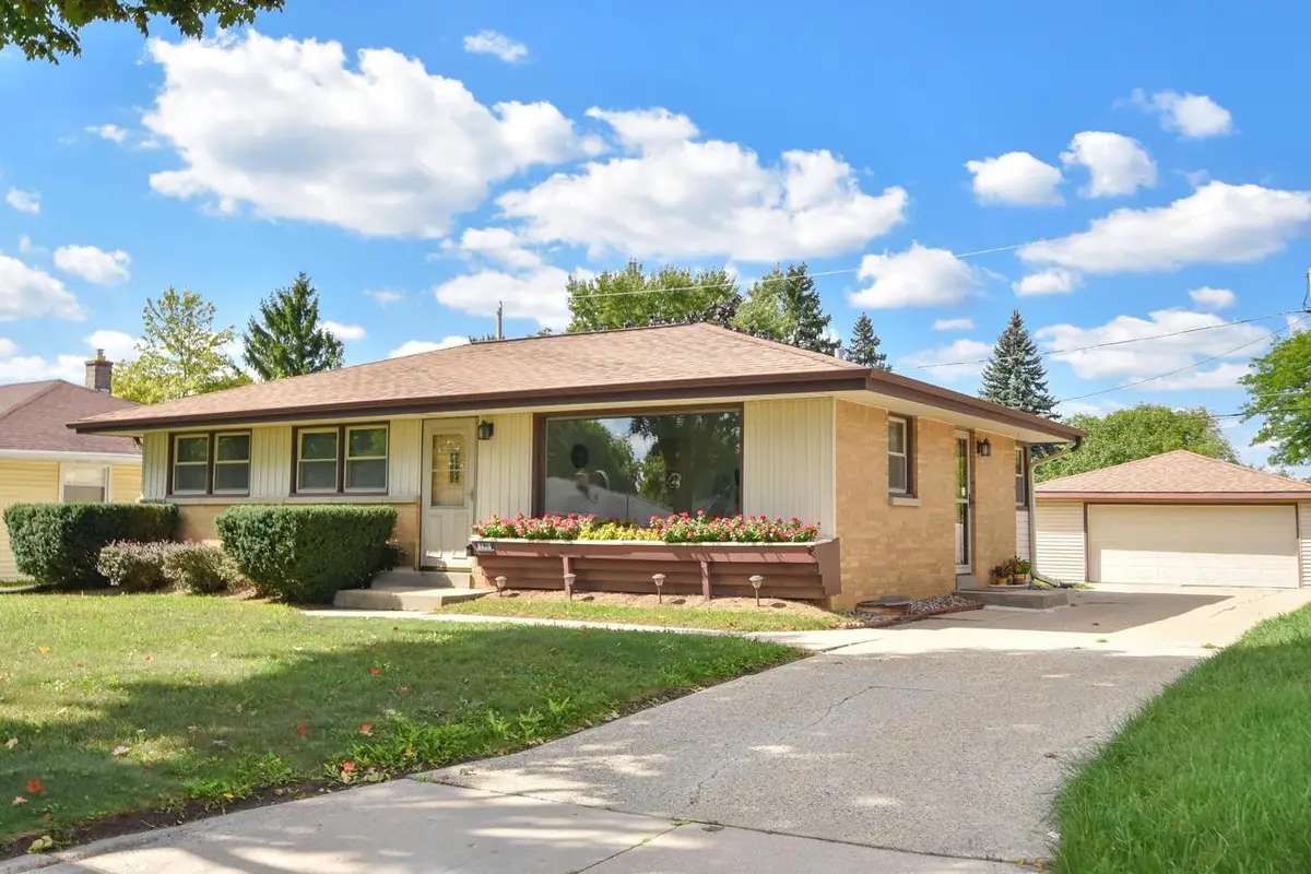 8136 W Clovernook STREET, Milwaukee, WI 53223 - #1
