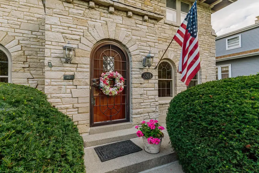 2263 Ludington AVENUE, Wauwatosa, WI 53226 - #3