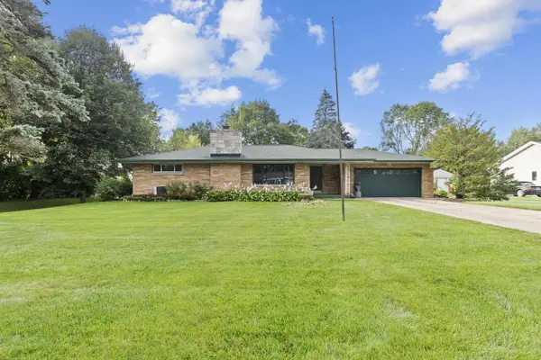 9915 W Margaret LANE, Franklin, WI 53132