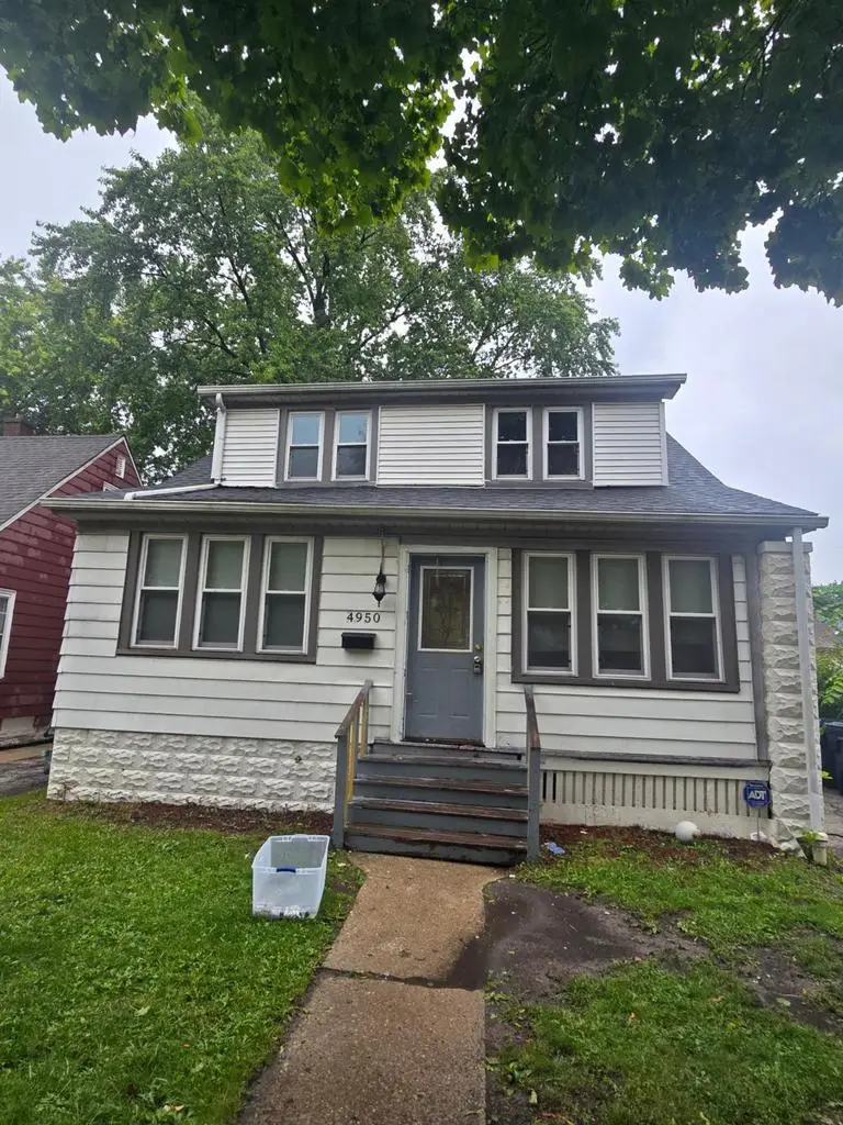 4950 N 19th PLACE, Milwaukee, WI 53209 - #2
