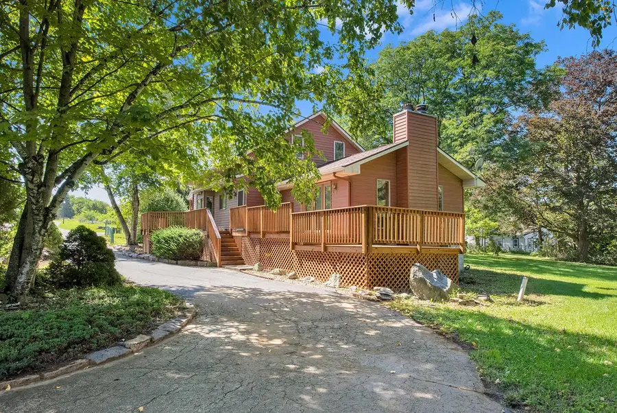 29510 Washington AVENUE, Burlington, WI 53105 - #2