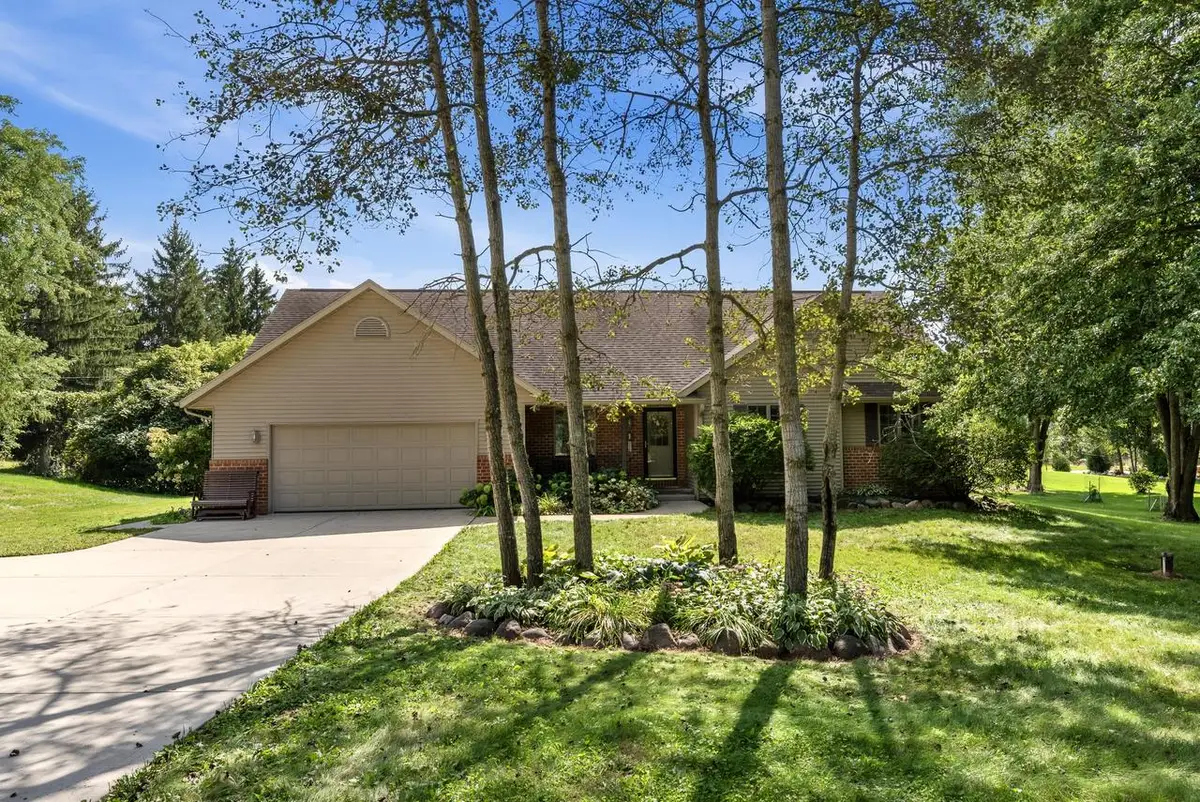 5061 Birchwood LANE, West Bend, WI 53095 - #1