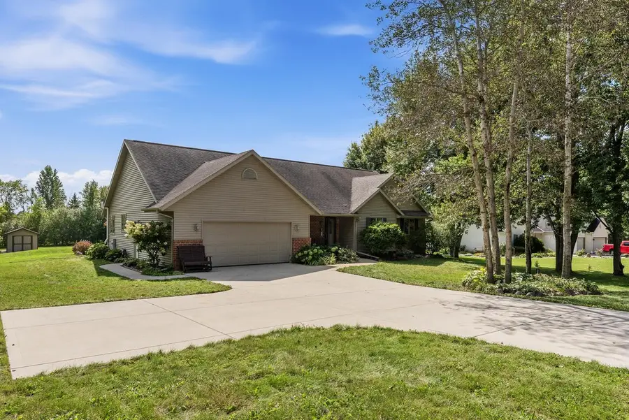 5061 Birchwood LANE, West Bend, WI 53095 - #2