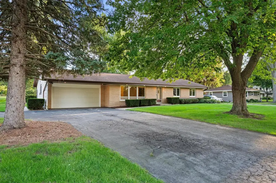 1501 E Fitzsimmons ROAD, Oak Creek, WI 53154 - #2