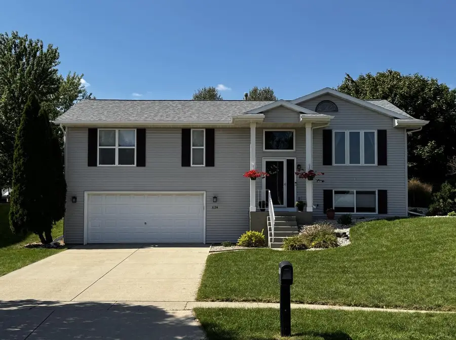624 Brookstone WAY, Watertown, WI 53094 - #2