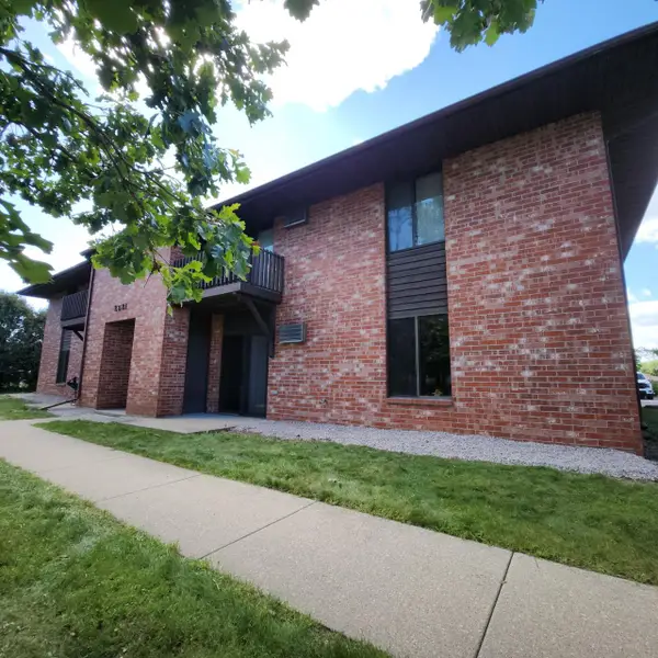 2521 Honey Lou COURT, Appleton, WI 54915