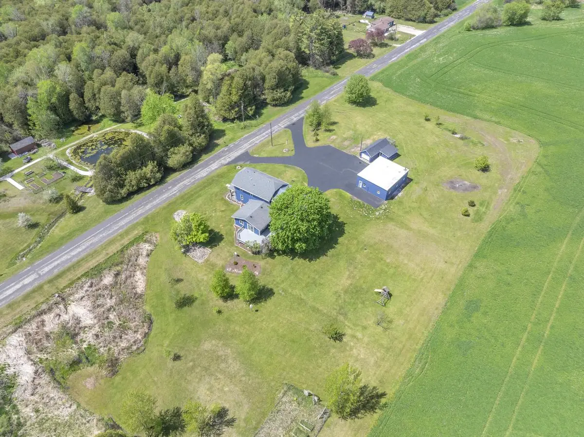 11607 Schad ROAD, Schleswig, WI 53042 - #1