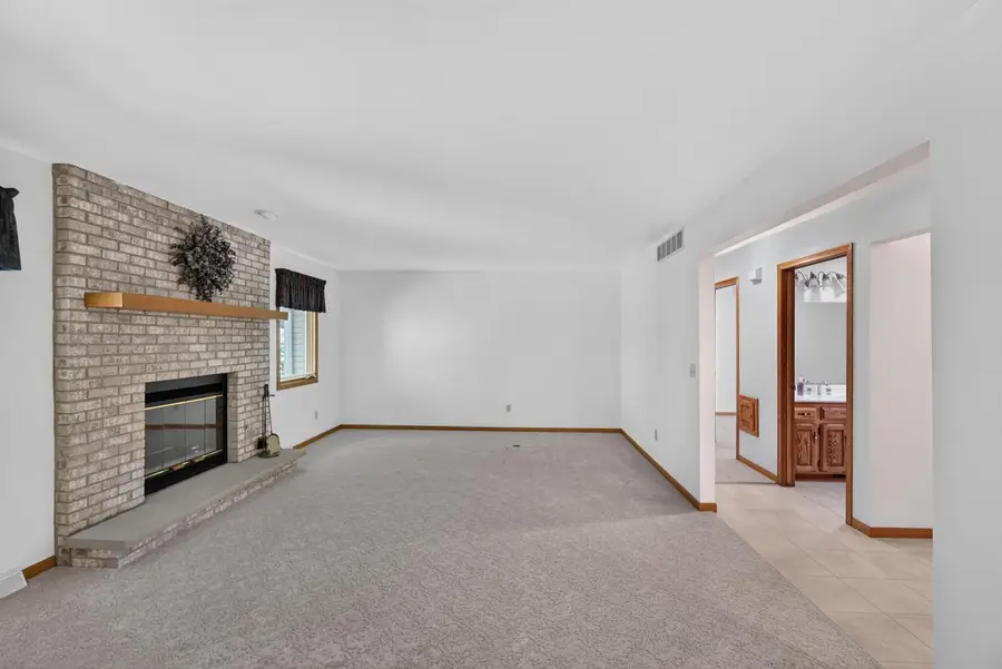 808 Schloemer DRIVE, West Bend, WI 53095 - #2
