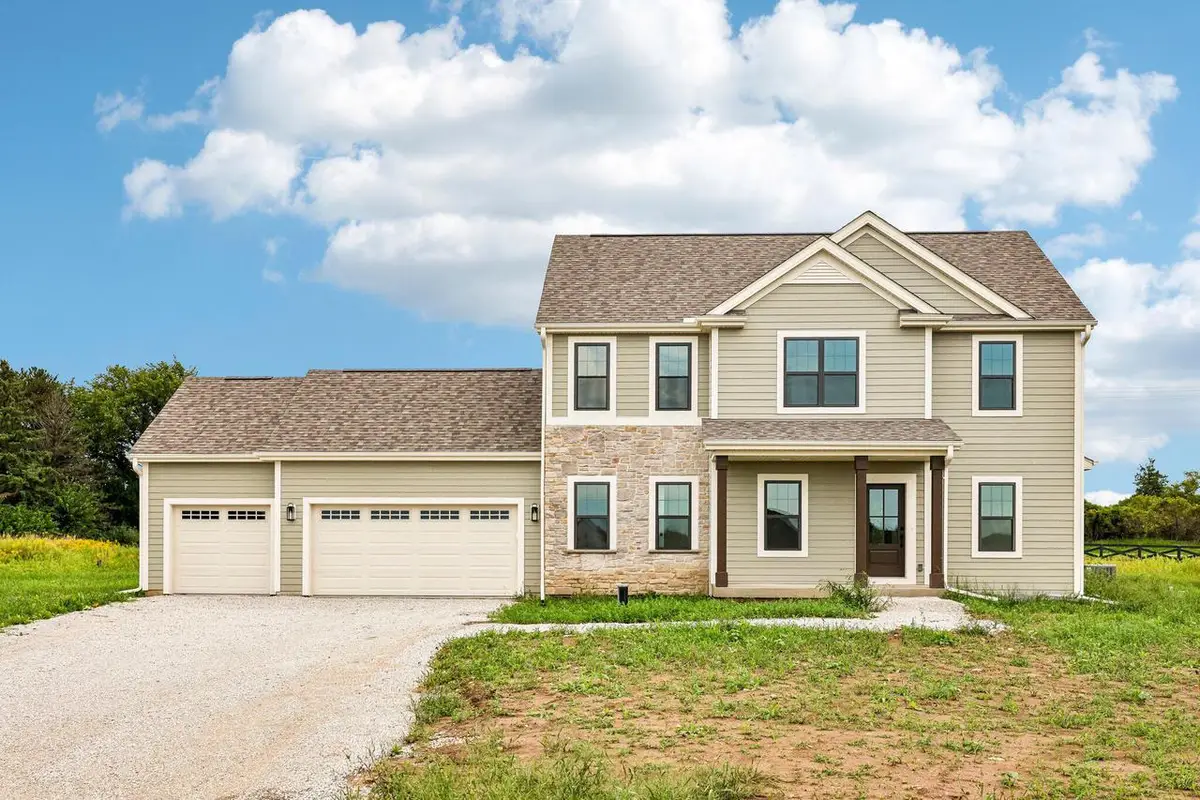 W275N8210 Harvest COURT, Hartland, WI 53029 - #1