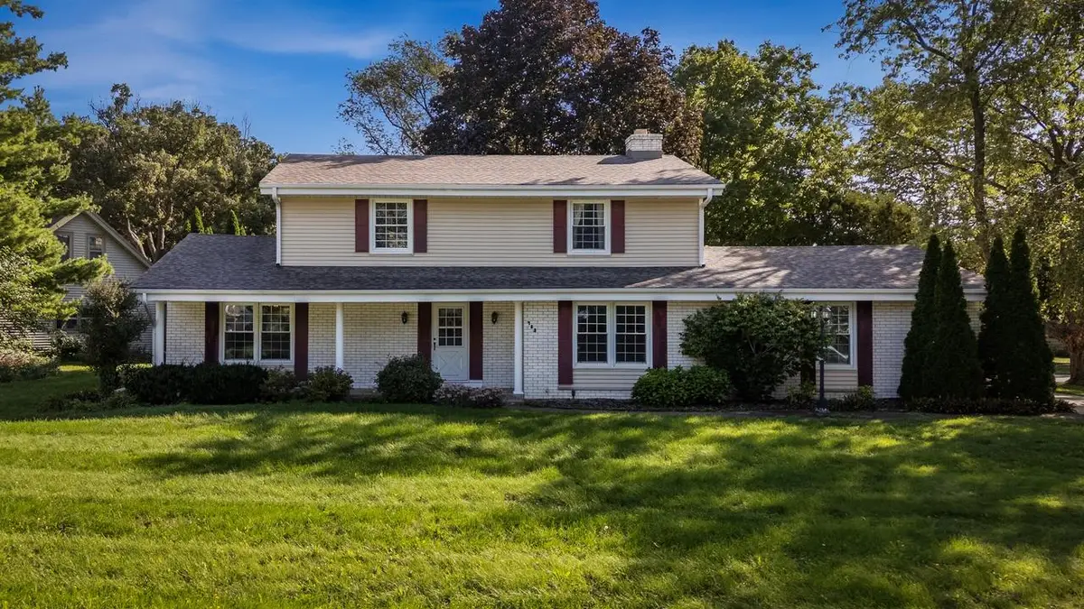 983 Chesterton COURT, Oconomowoc, WI 53066 - #1