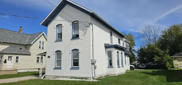 1117 S 8th STREET, Manitowoc, WI 54220