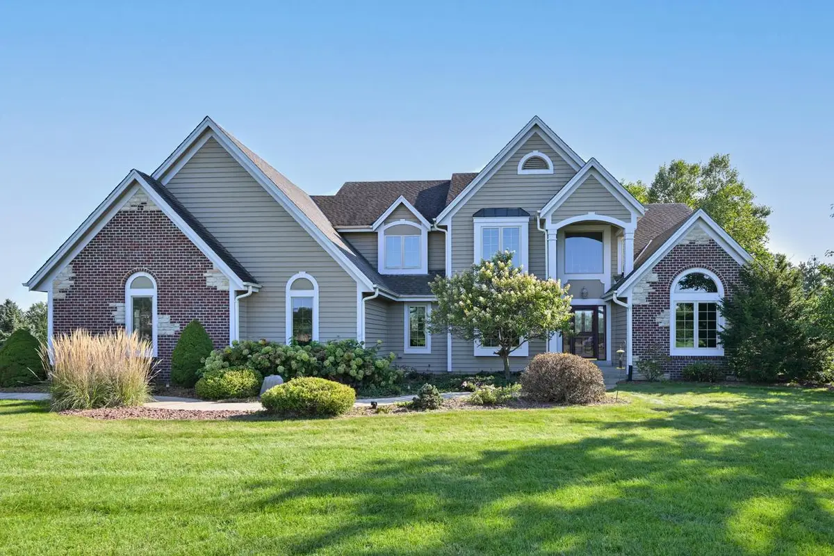S88W34633 Nesting LANE, Eagle, WI 53119 - #1