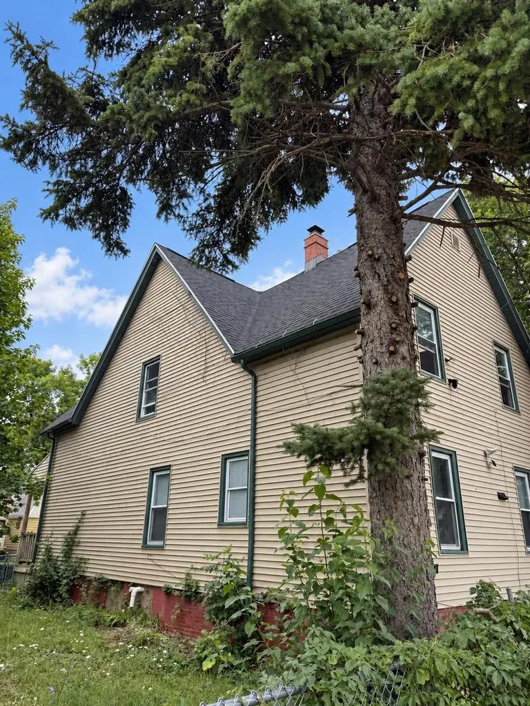 3545 N 26th STREET, Milwaukee, WI 53206 - #2