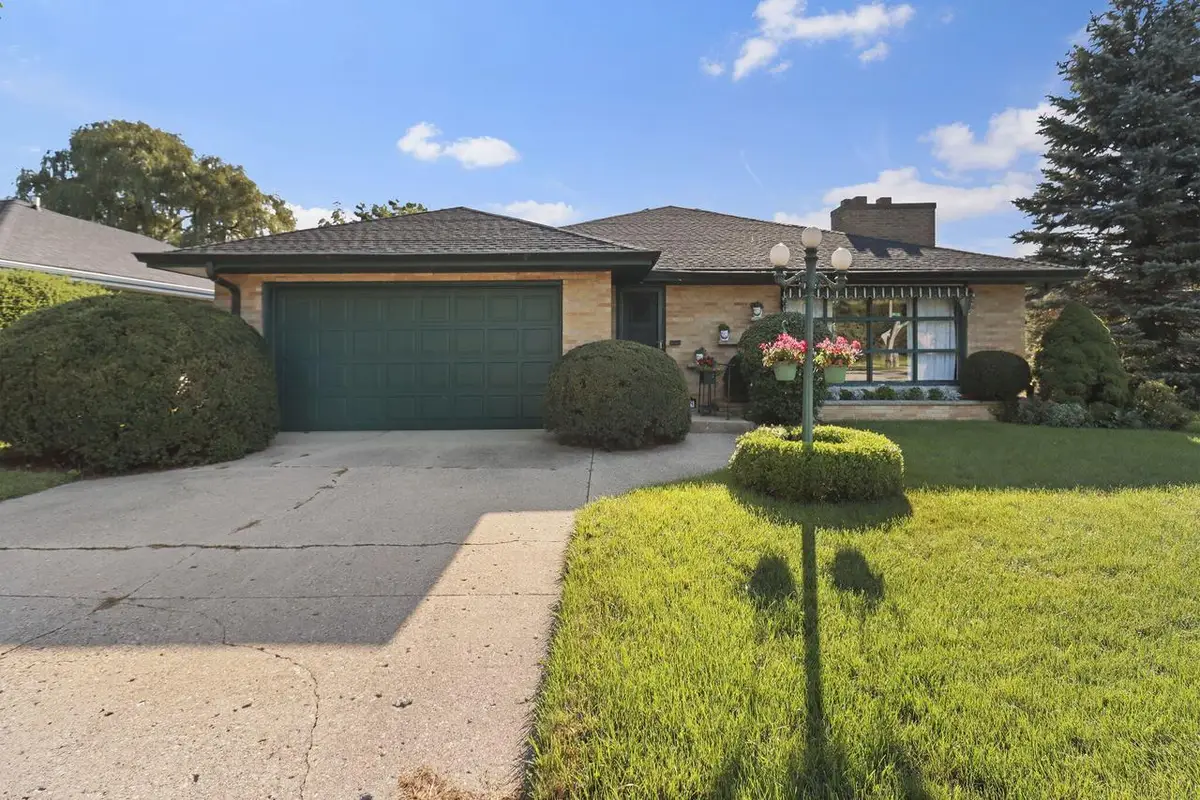 7769 3rd AVENUE, Kenosha, WI 53143 - #1