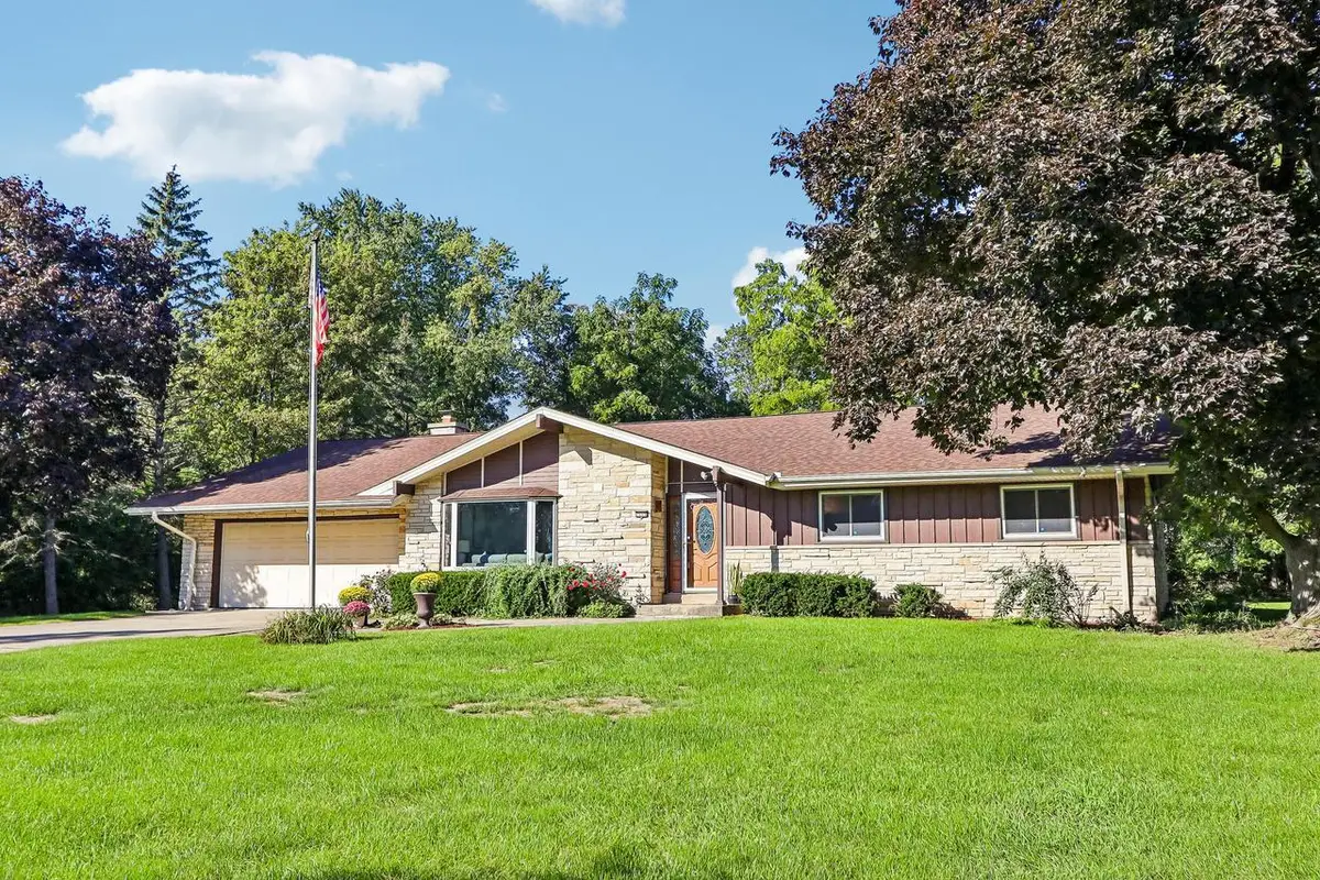 1555 Valley Ridge DRIVE, Brookfield, WI 53005 - #1