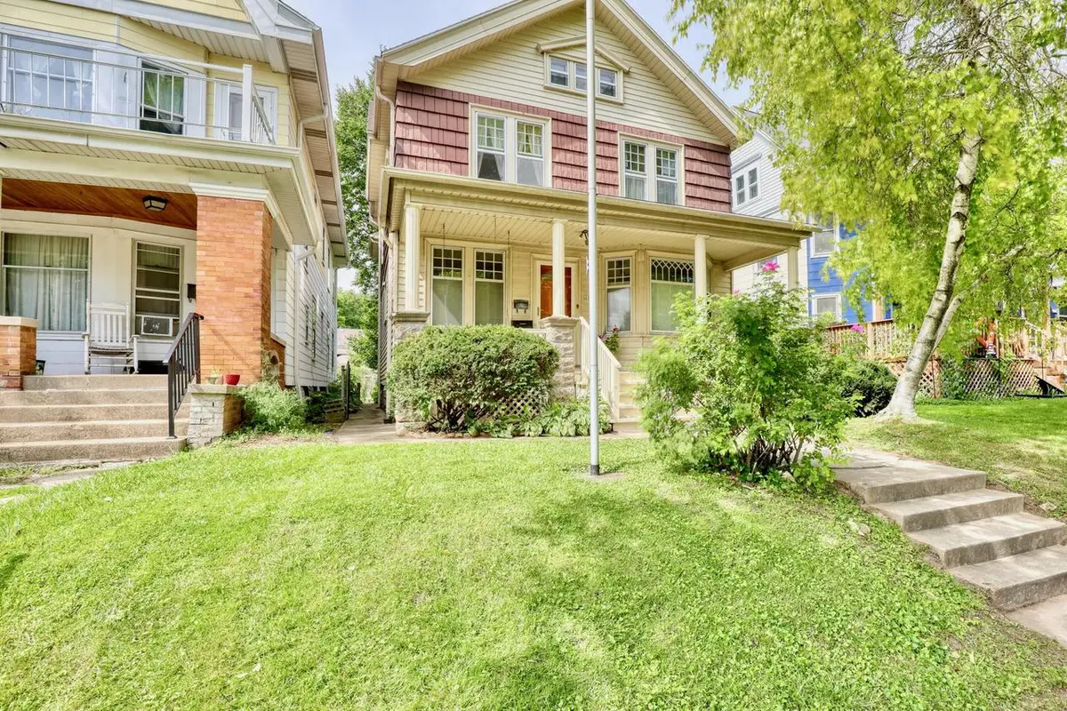 2851 S Lenox STREET, Milwaukee, WI 53207 - #1