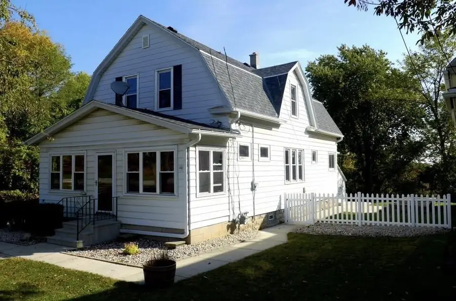 8860 S 5th AVENUE, Oak Creek, WI 53154 - #2