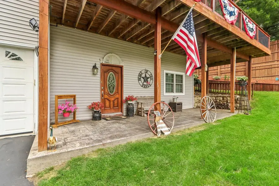 7920 Greendale AVENUE, Burlington, WI 53105 - #2
