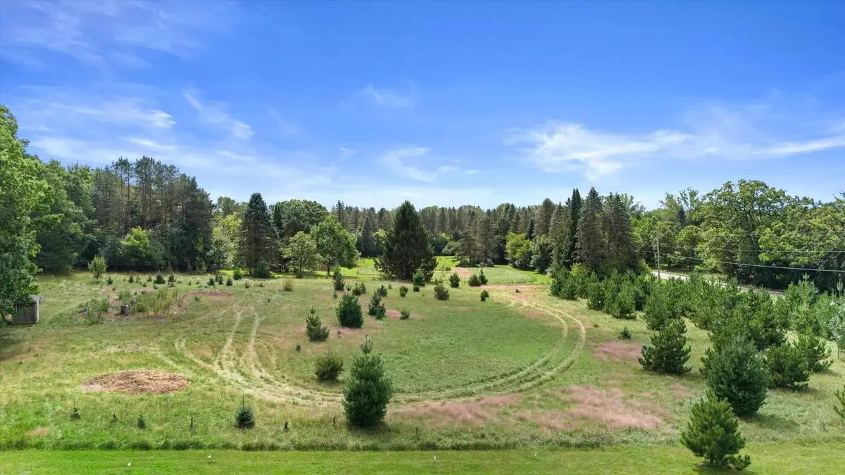Lt1 MORAINE HILLS DRIVE, Dousman, WI 53118 - #1