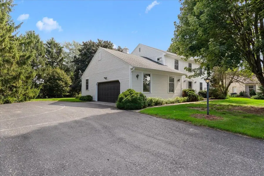 9 Cherrywood COURT, Wind Point, WI 53402 - #2