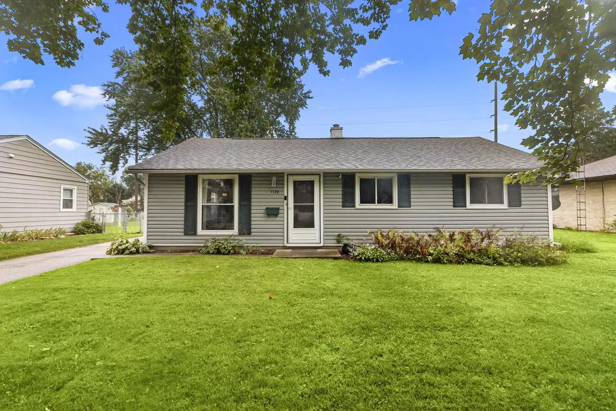 1126 E Wisconsin STREET, Delavan, WI 53115 - #1