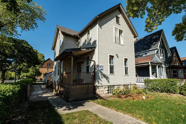 201 N 36th STREET, Milwaukee, WI 53208