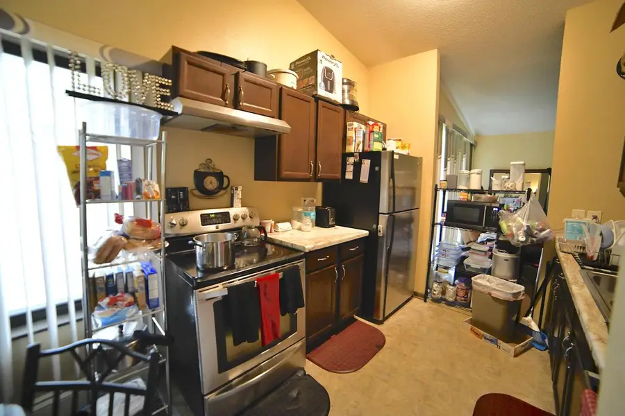 8647 N Servite DRIVE #111, Milwaukee, WI 53223 - #2