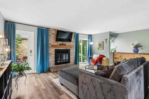 144 Fountain AVENUE #B, Waukesha, WI 53186