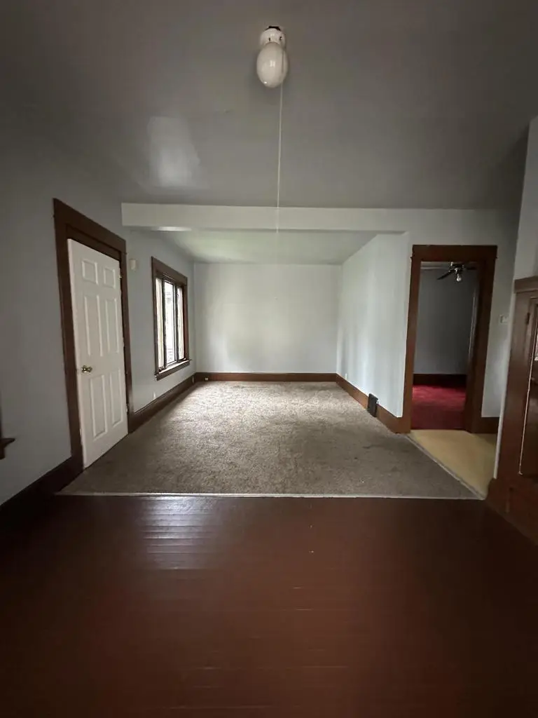 2222 W Finn PLACE, Milwaukee, WI 53206 - #2