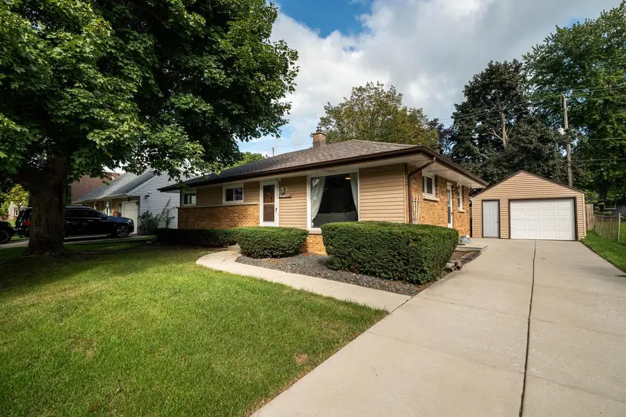 3709 6th AVENUE, South Milwaukee, WI 53172 - #2