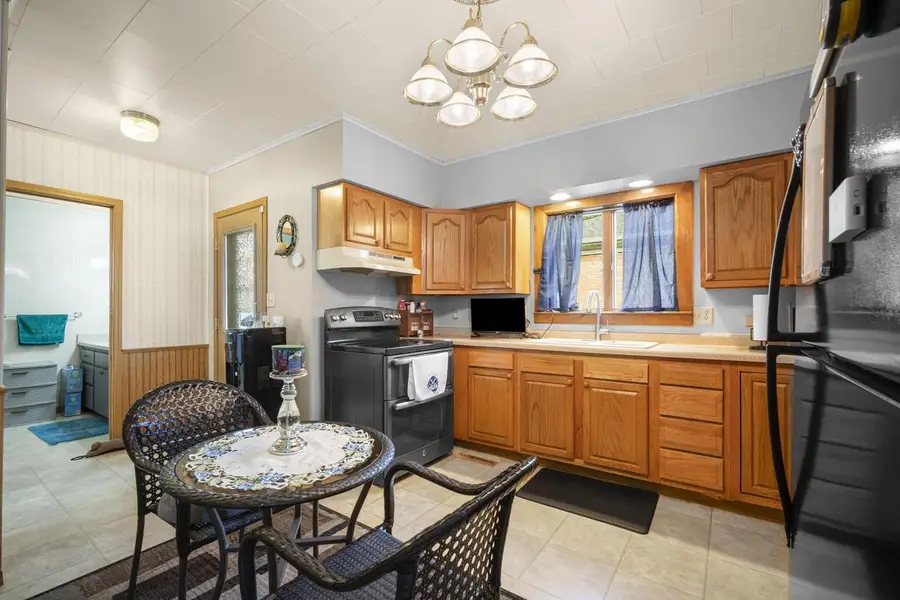 430 Cedar STREET, Hartford, WI 53027 - #2