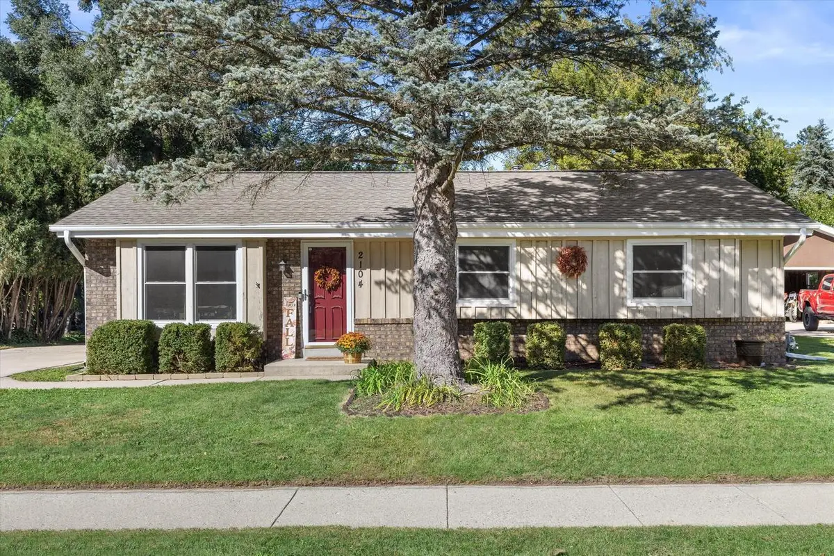 2104 Garland AVENUE, Waukesha, WI 53188 - #1