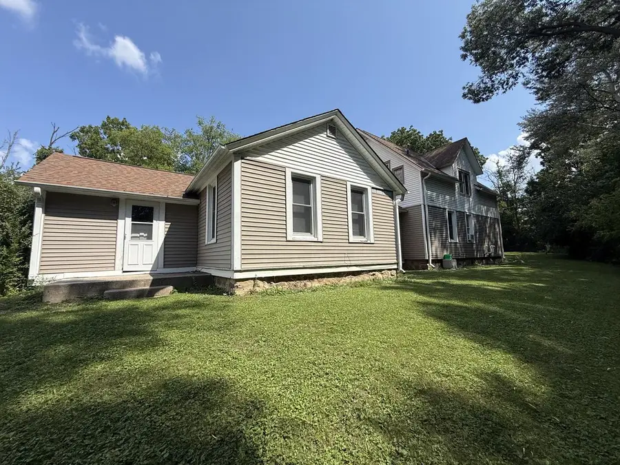 5036 S 92nd STREET, Greenfield, WI 53228 - #2