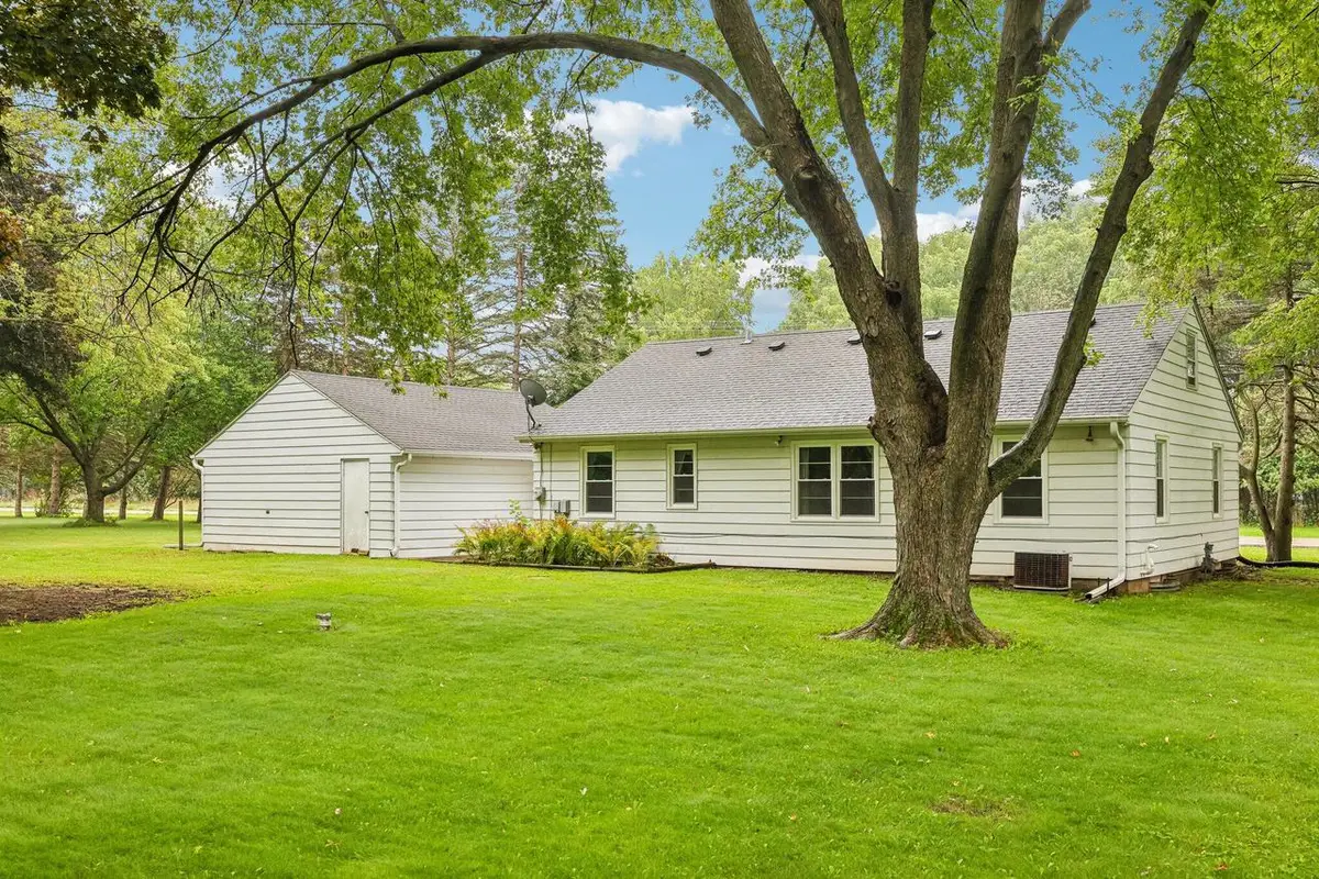 N68W29376 Hartling ROAD, Hartland, WI 53029 - #1