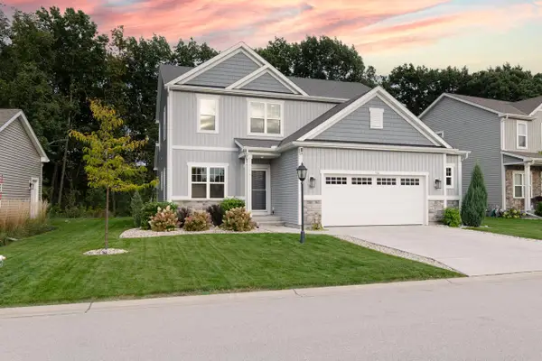 516 Wild Oak ROAD, Hartland, WI 53029