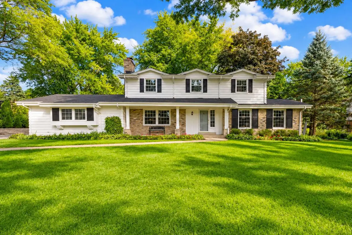 1150 Red Barn LANE, Elm Grove, WI 53122 - #1