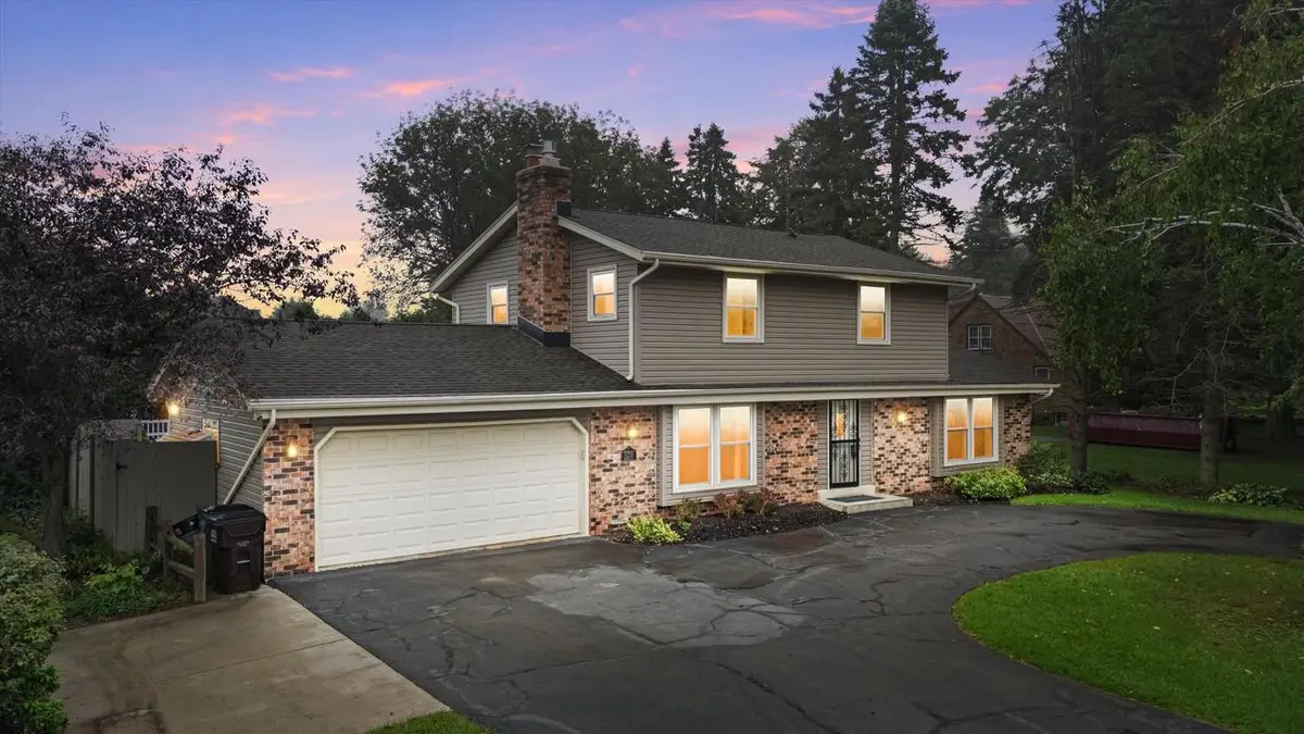 5211 Charles STREET, Racine, WI 53402 - #1