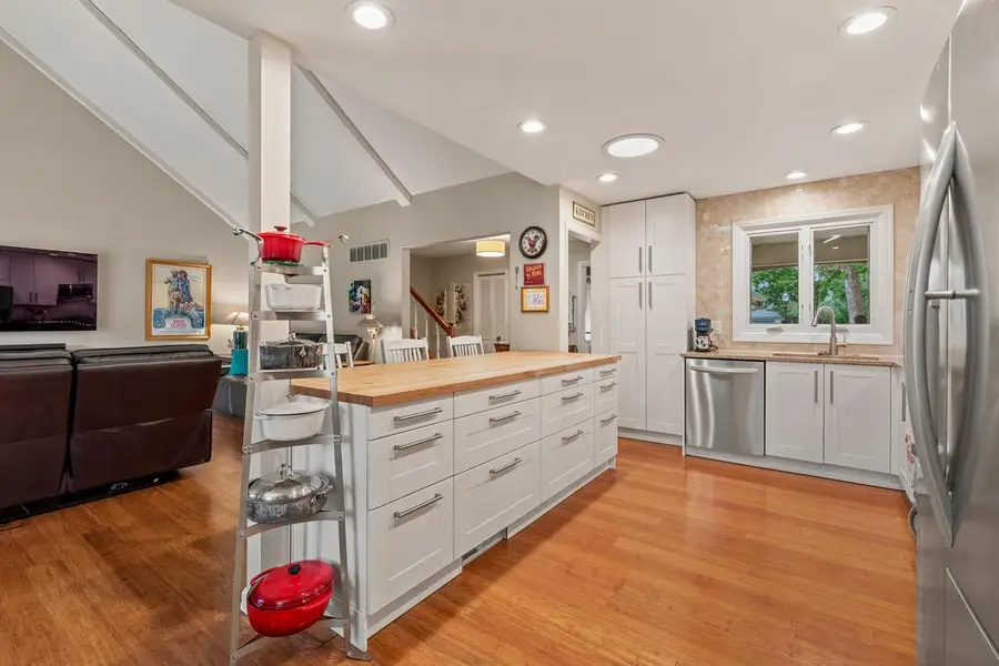 10305 N Adams COURT, Mequon, WI 53092 - #3