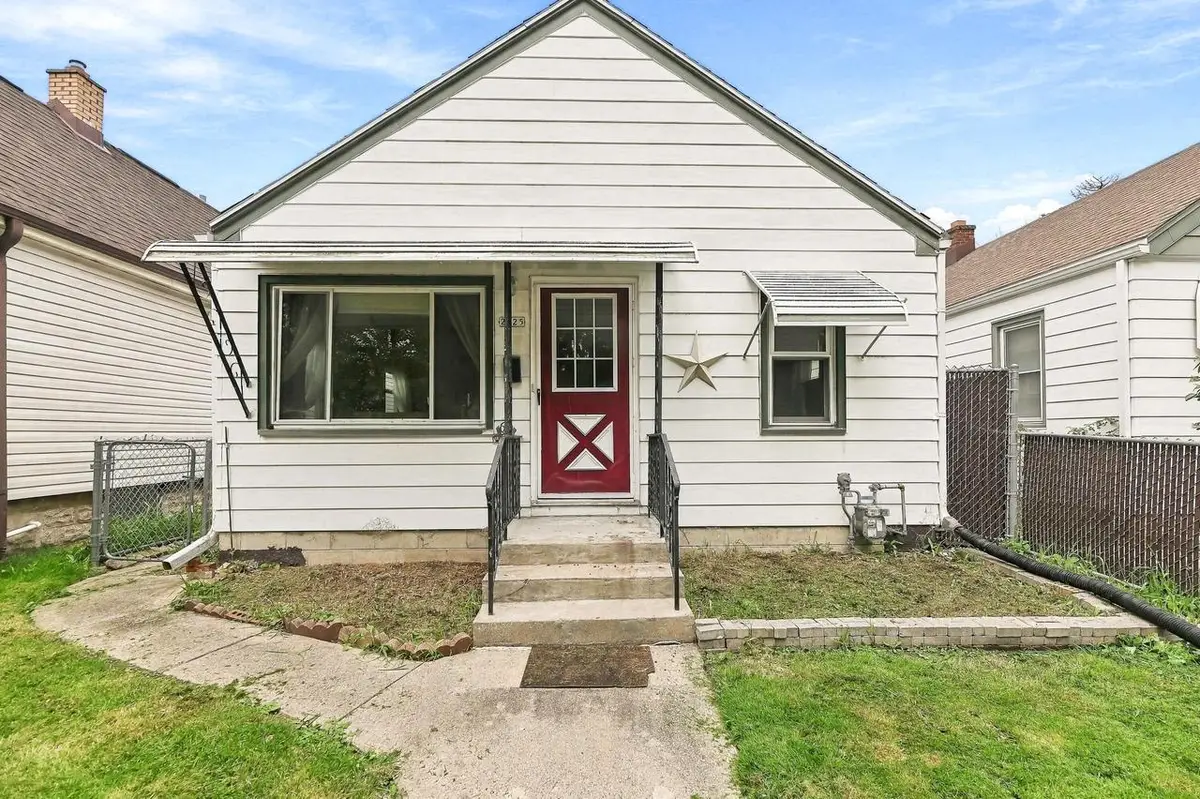 2425 S 63rd STREET, West Allis, WI 53219 - #1