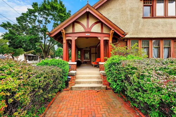 1202 S Layton BOULEVARD, Milwaukee, WI 53215