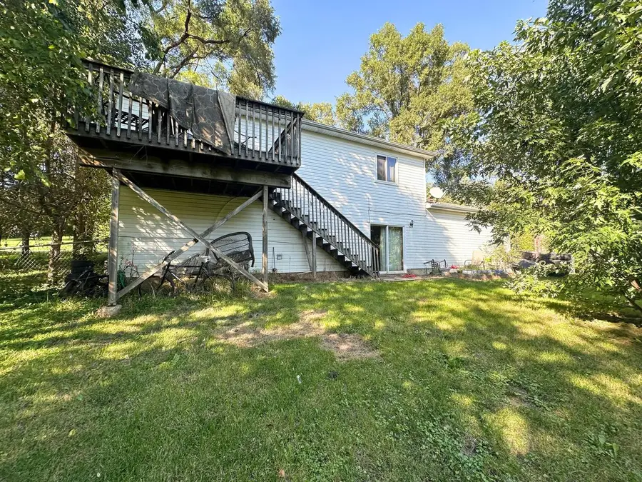 W101 Tombeau BOULEVARD, Milwaukee, WI 53218 - #2