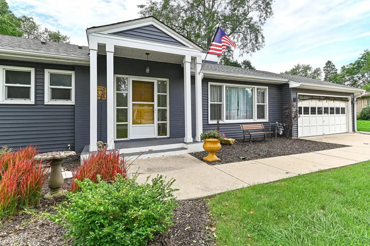 3817 Maryland AVENUE, Elmwood Park, WI 53405 - #1