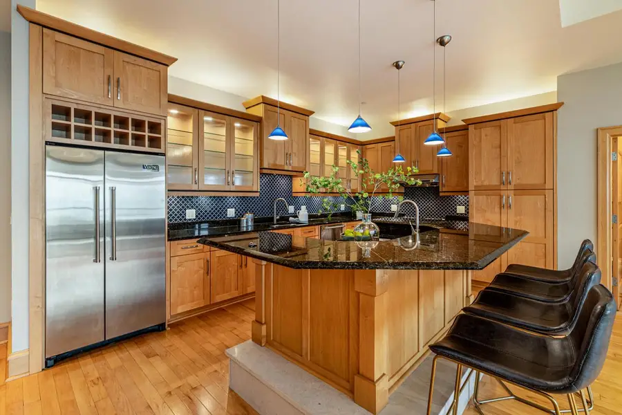 1313 N Franklin PLACE #905, Milwaukee, WI 53202 - #2