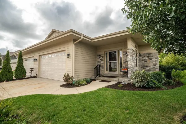 3417 Walnut TRAIL, Waukesha, WI 53188