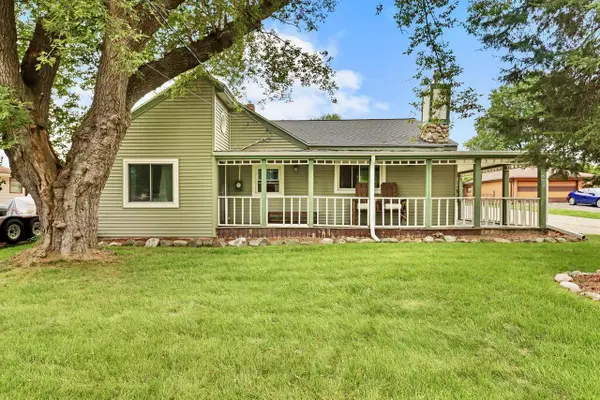 2602 W Mangold AVENUE, Milwaukee, WI 53221